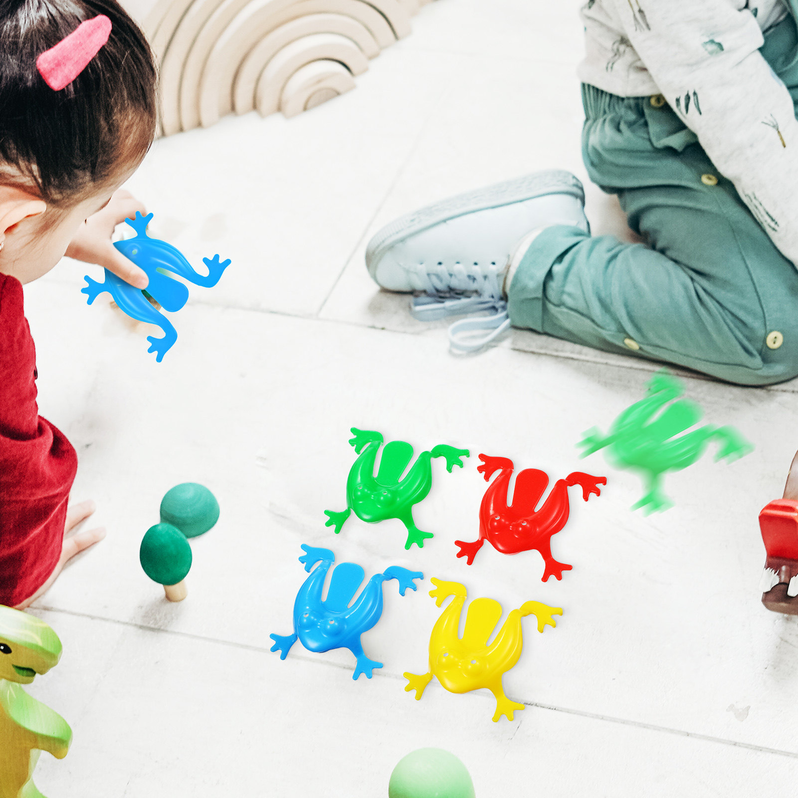 16Pcs Jumping Frogs Assorted C - Kids Outdoor Games For Party 评论和价格